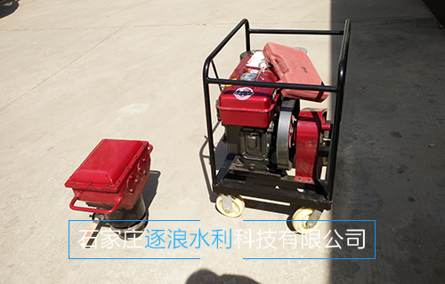 多功能防汛植桩机哪家好？逐浪牌打桩机品质可靠